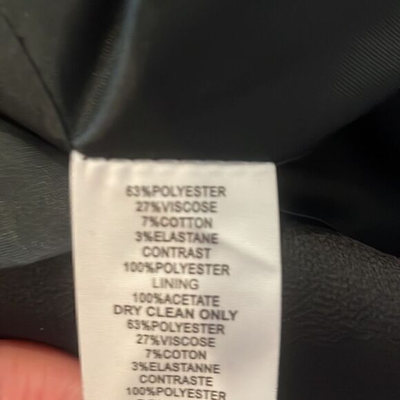 Trina Turk Black Cropped Jacket - Picture 6 of 6